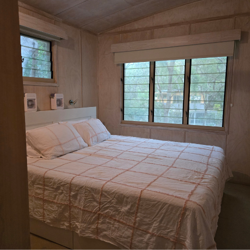 Couran Cove Eco Cabin ECD Bedroom image 