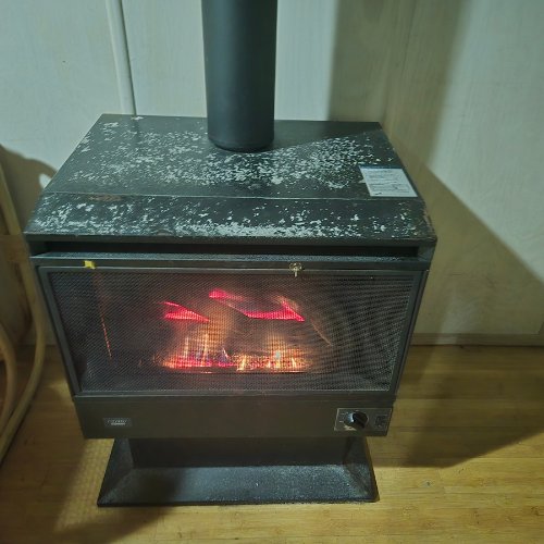 Couran Cove Eco Cabin ECD Gas Fire Place Image