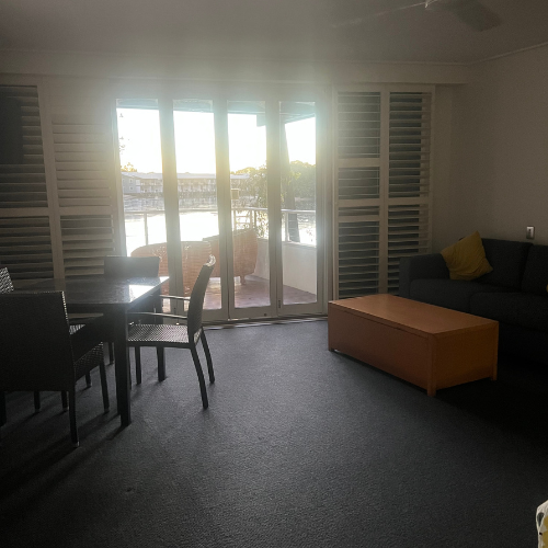 Couran Cove Studio Apartment FF22 Lounge Image 