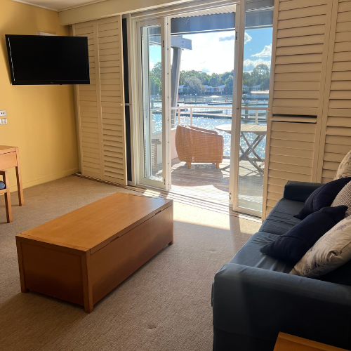 Couran Cove 1 Bedroom Apartment MR8 Lounge Room Image
