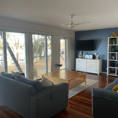 Couran Cove Broadwater Villa BV7 Downstairs Lounge Image 