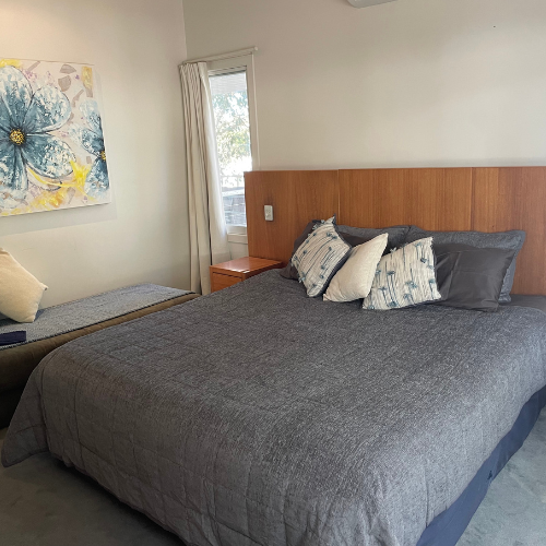 Couran Cove Broadwater Villa BV7 Downstairs bedroom image 