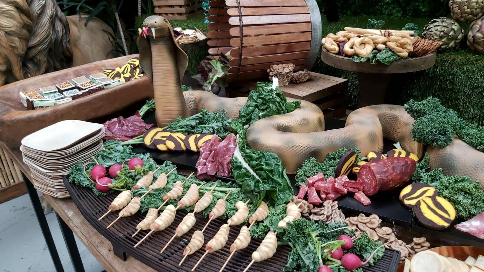 wild African safari designer kids party theme giant snake birthday cake wild African safari designer kids party theme giant snake birthday cake