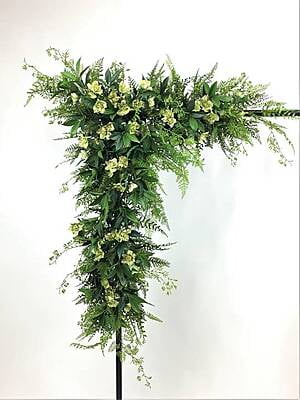 Foliage corner garland