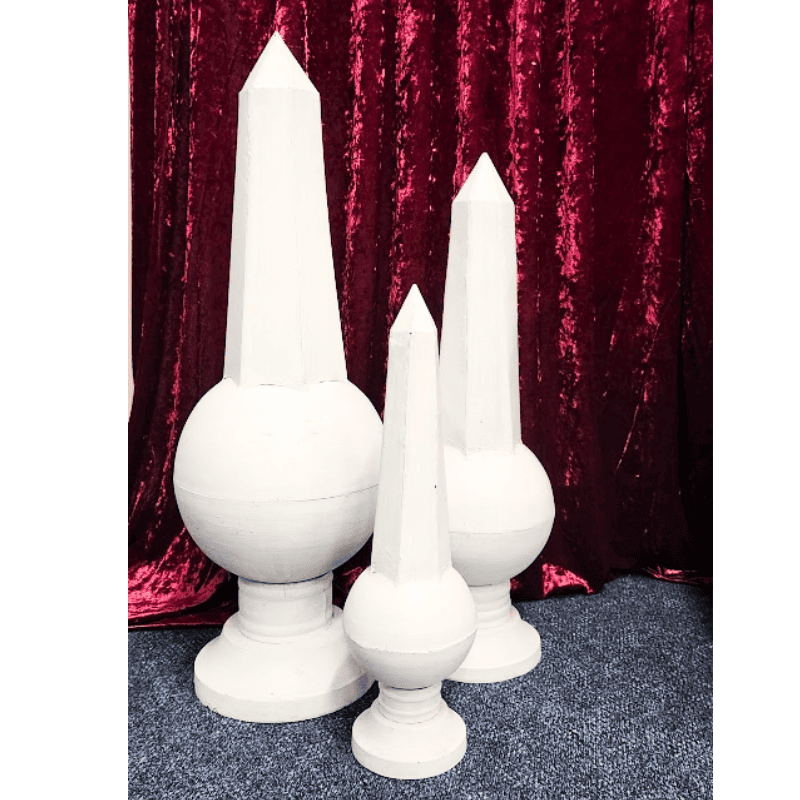 White Provincial Style Painted Obelisk Sculpture - small White Provincial Style Painted Obelisk Sculpture - small